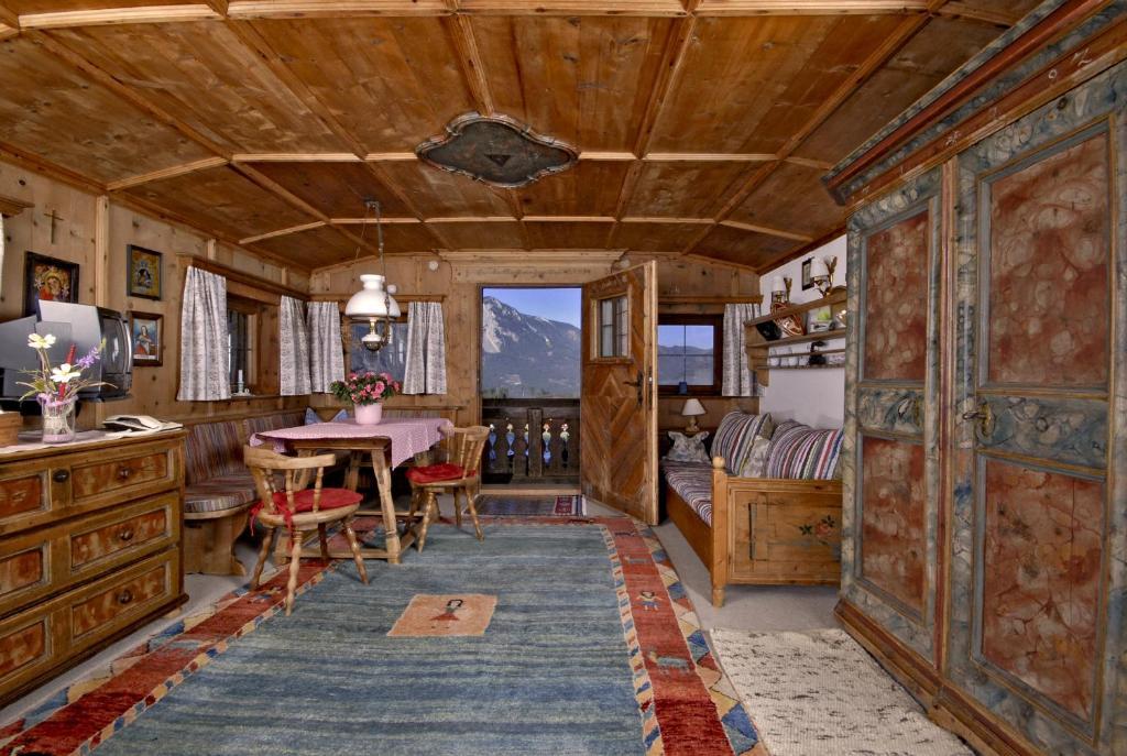 Ferienhaeuser Reither Almen Reith im Alpbachtal Rom bilde