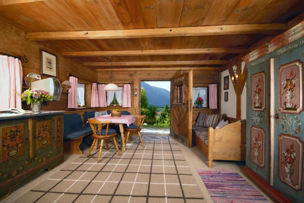 Ferienhaeuser Reither Almen Reith im Alpbachtal Rom bilde